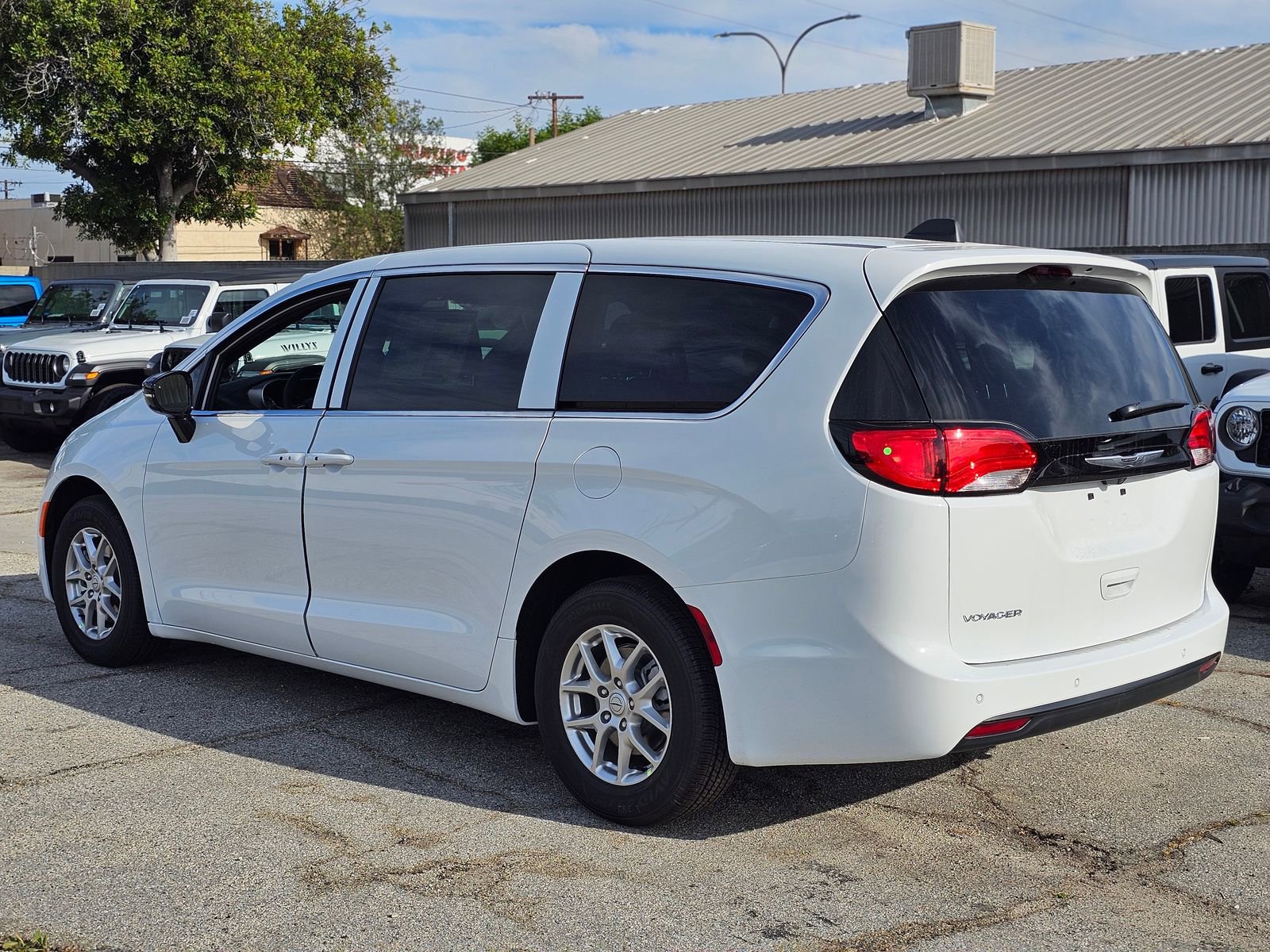 New 2026 Chrysler Voyager LX FWD image 5