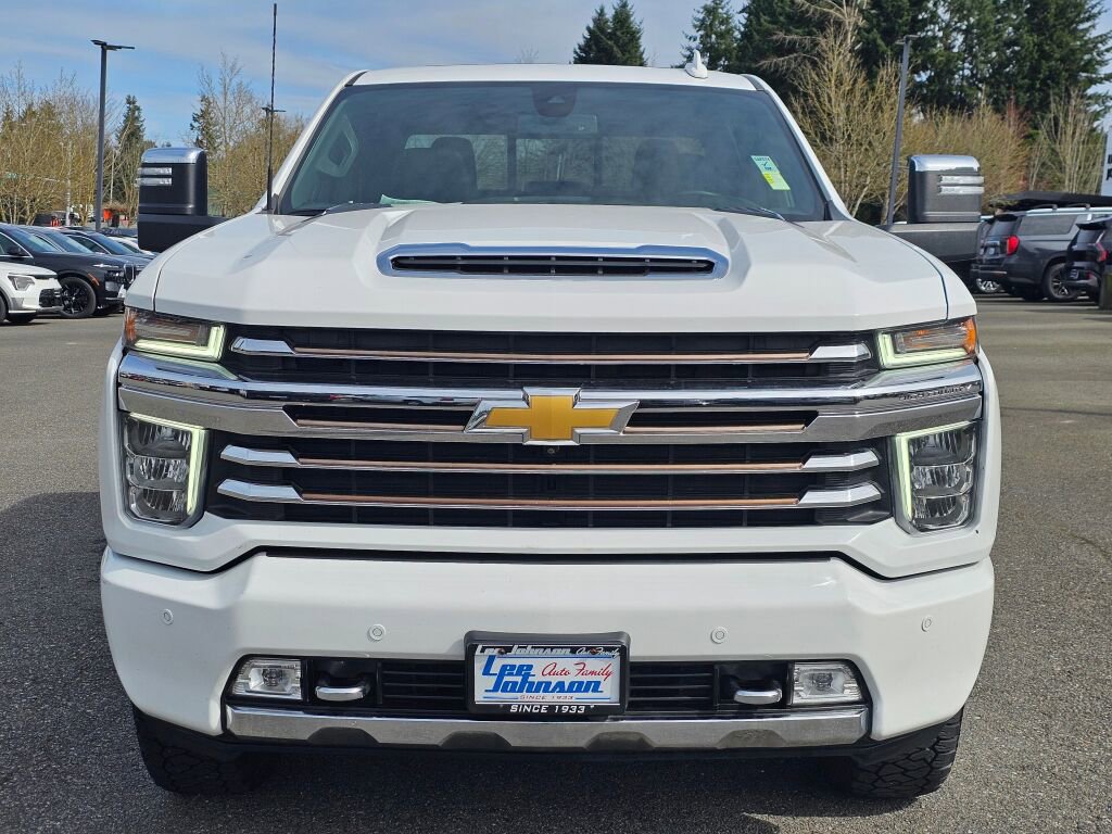Used 2022 Chevrolet Silverado 3500 High Country w/ Safety Package II AWD/4WD image 2