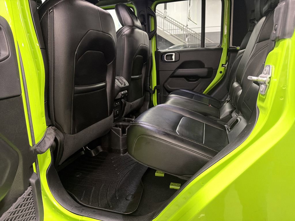 Used 2021 Jeep Gladiator Overland w/ Popular Equipment Package AWD/4WD image 17