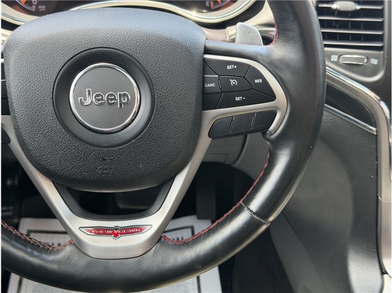Used 2018 Jeep Grand Cherokee Trailhawk w/ Trailhawk Luxury Group AWD/4WD image 37