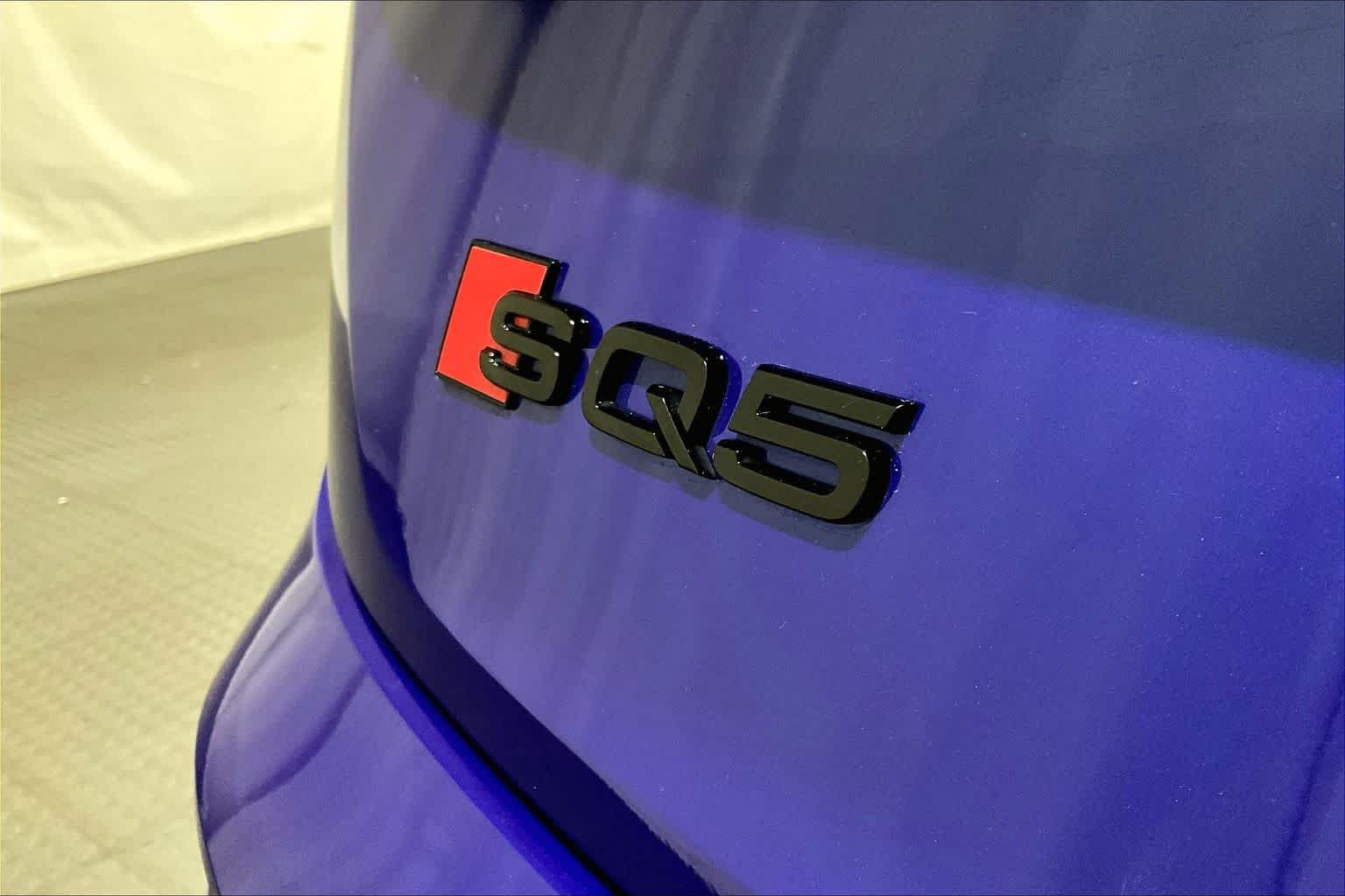 Used 2024 Audi SQ5 Prestige AWD/4WD image 9