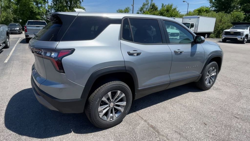 New 2026 Chevrolet Equinox LT w/ LPO, Floor Liner Package FWD image 2