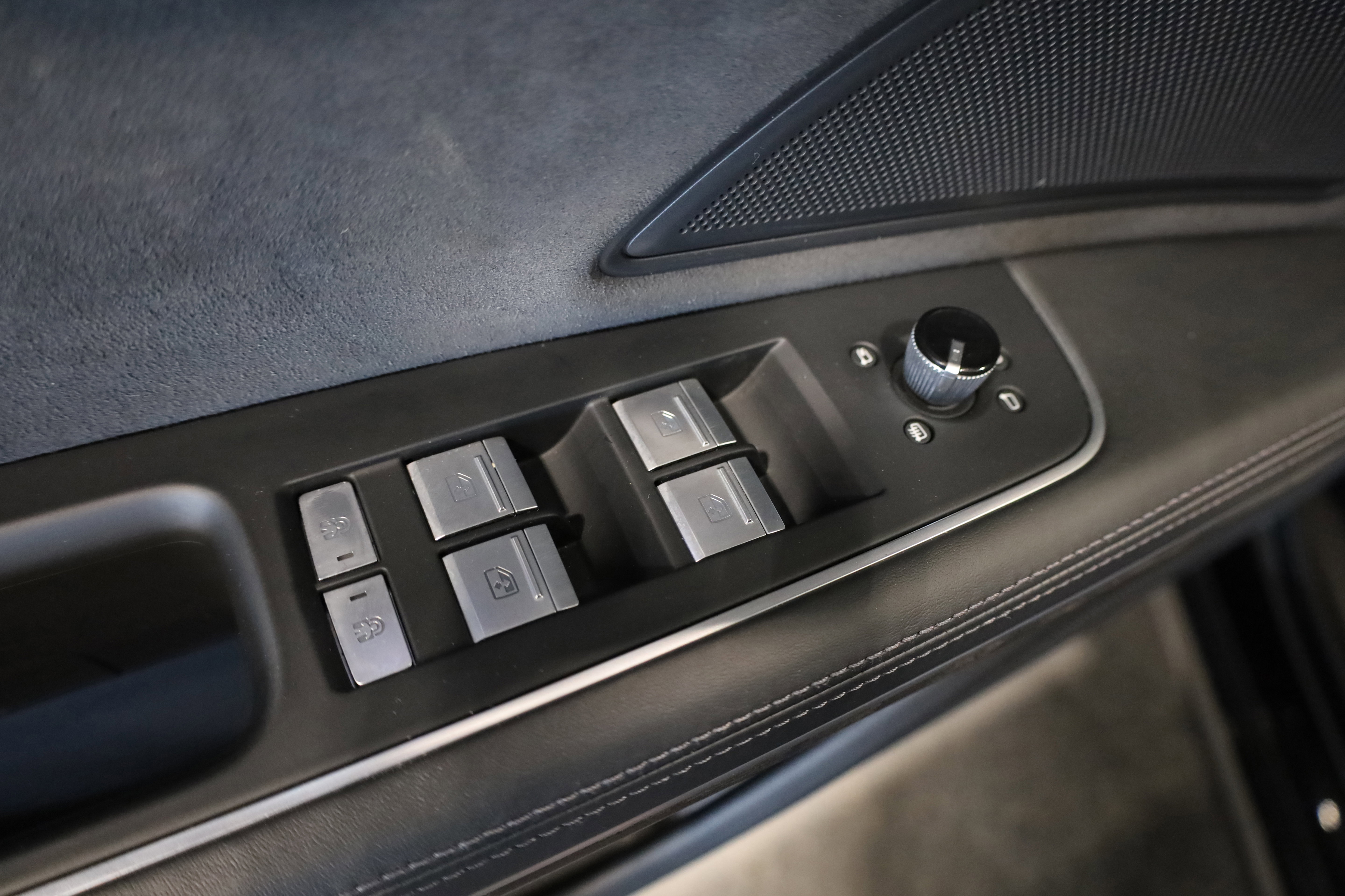 Used 2022 Audi A8 L 3.0T w/ Executive Package image 15