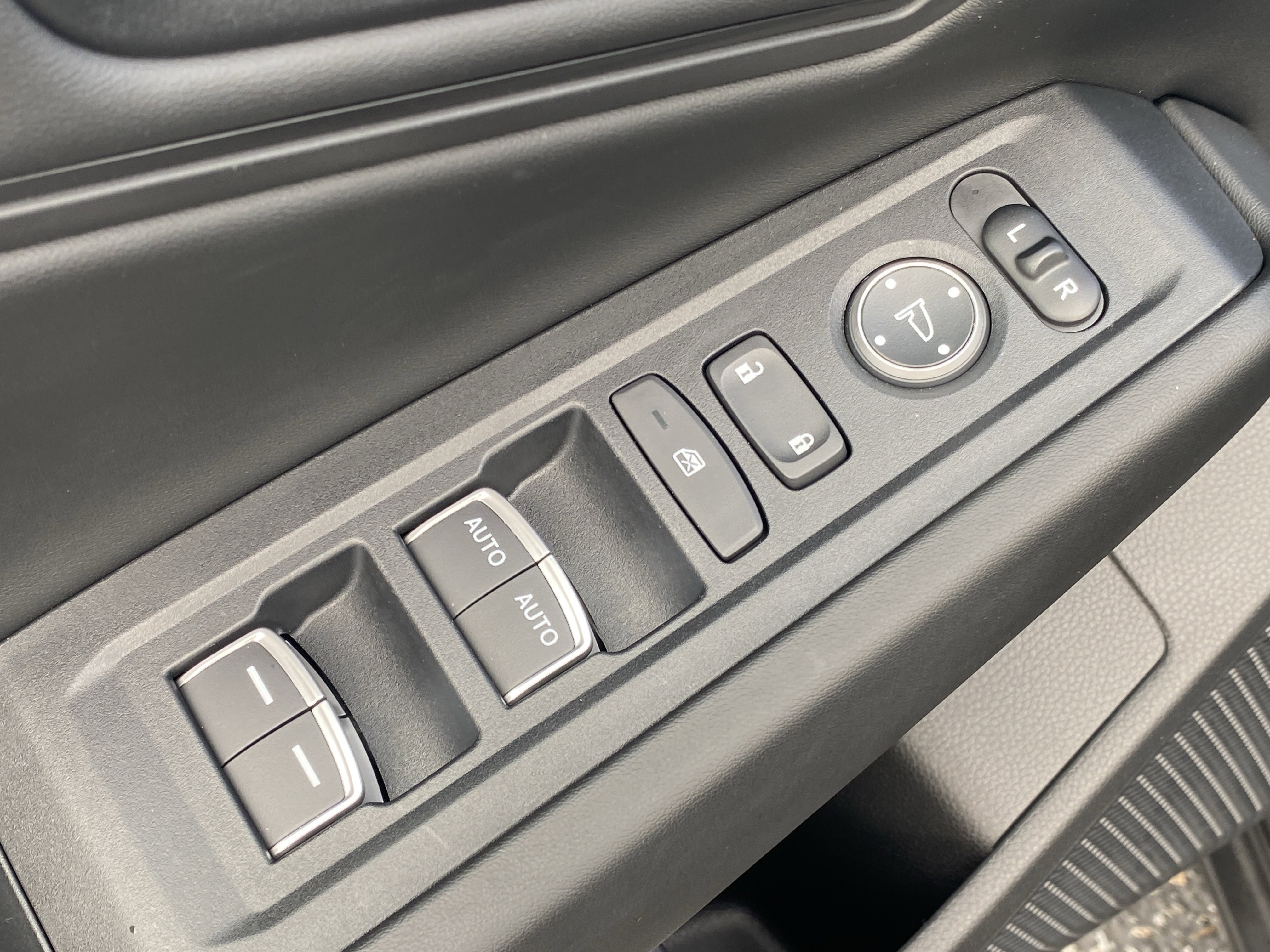 Certified 2025 Honda Accord SE image 17