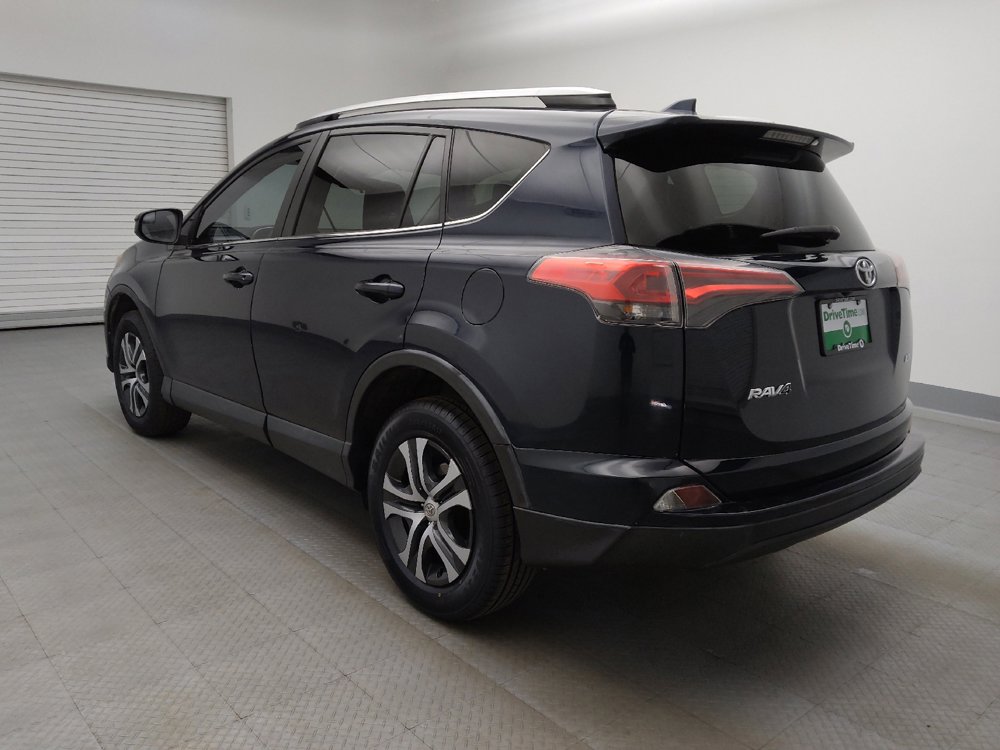 Used 2018 Toyota RAV4 LE FWD image 5