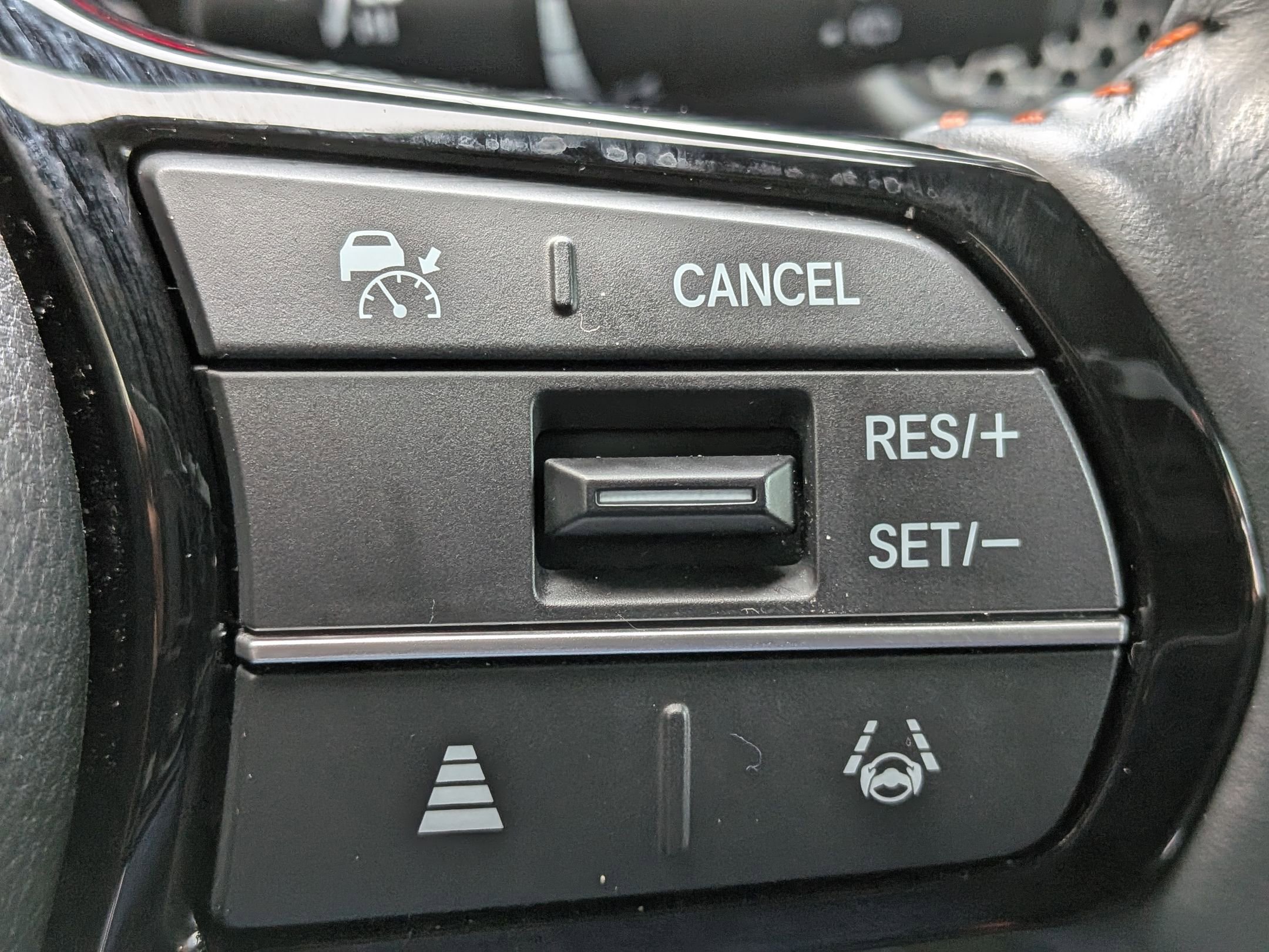 Used 2024 Honda HR-V Sport image 15