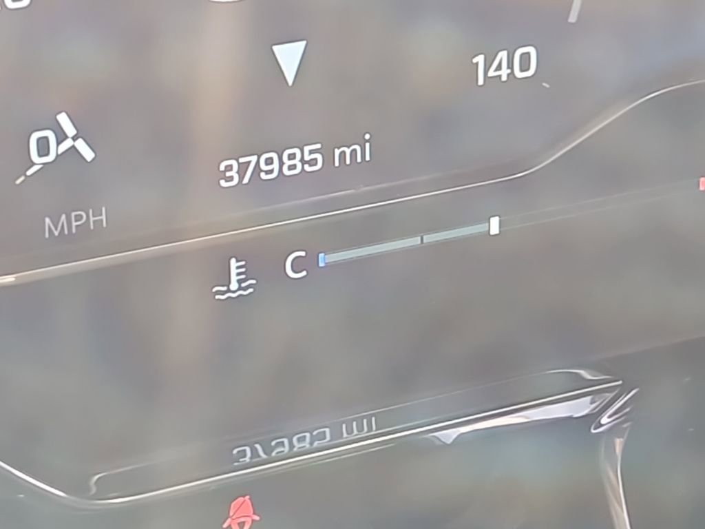 Used 2023 Chevrolet Silverado 1500 LT image 10