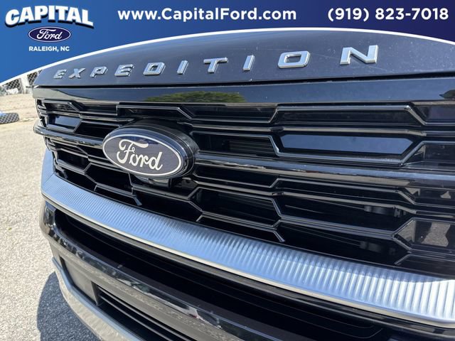 Certified 2025 Ford Expedition Max Platinum w/ Driver's Package AWD/4WD image 10
