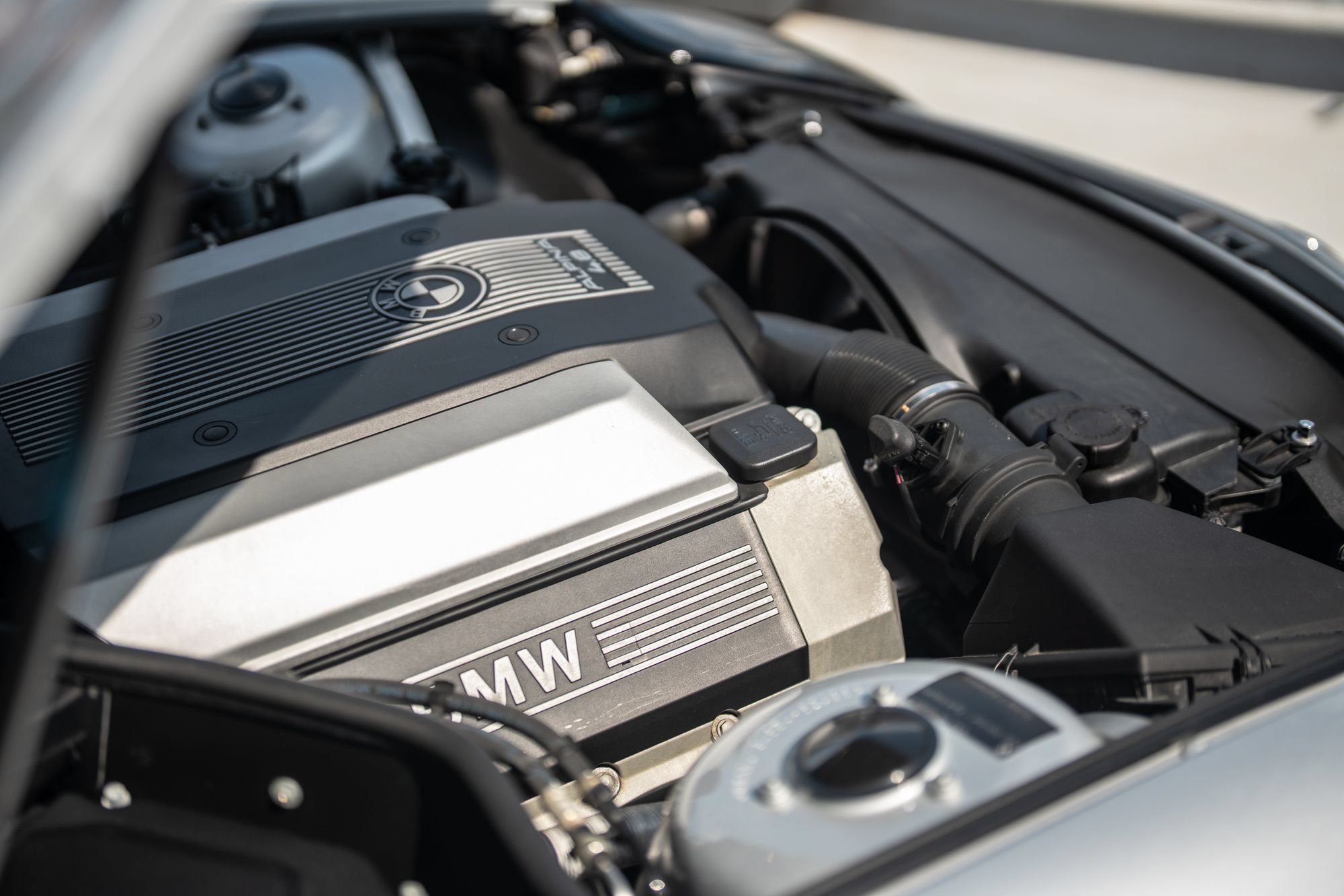 Used 2003 BMW Z8 RWD image 46