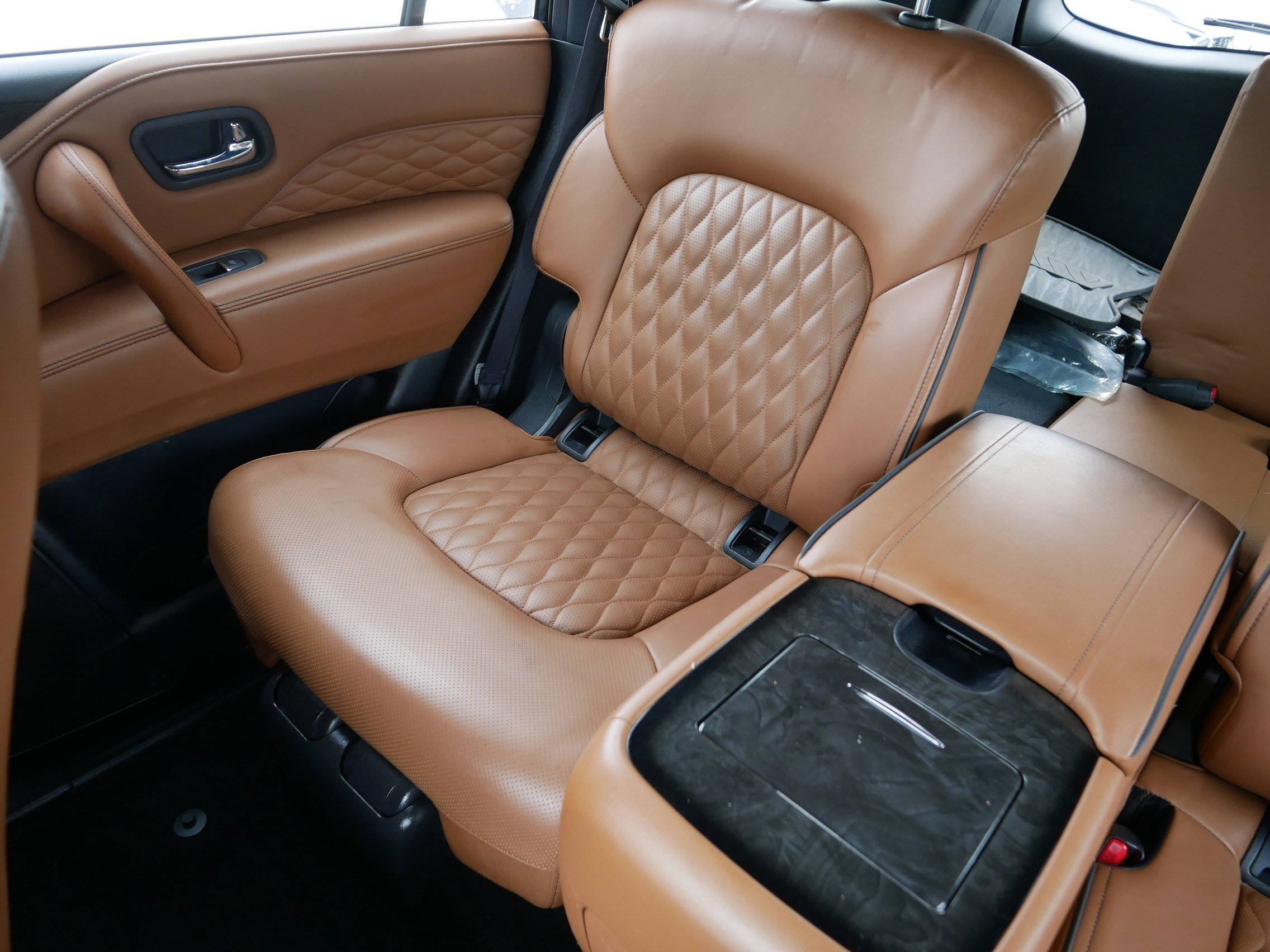 Certified 2023 INFINITI QX80 Sensory w/ All-Season Package AWD/4WD image 12