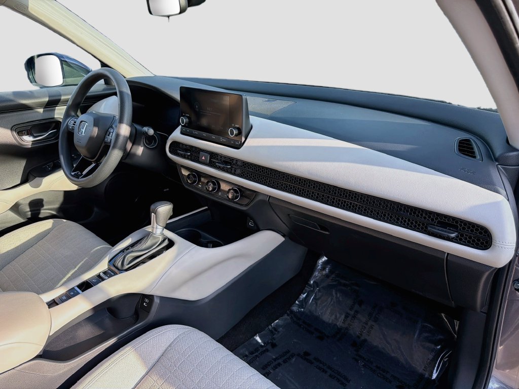 Certified 2025 Honda HR-V LX image 31
