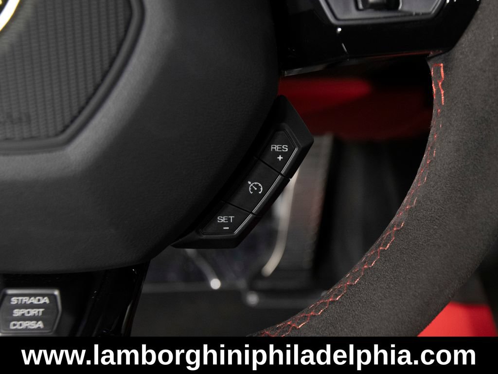 Used 2023 Lamborghini Huracan Tecnica RWD image 21
