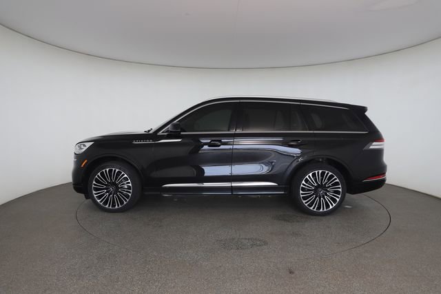 Used 2023 Lincoln Aviator Black Label AWD/4WD image 7