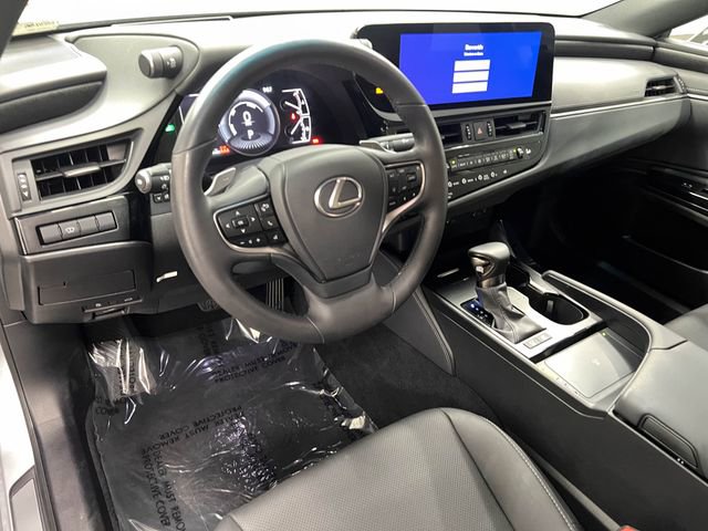 Used 2024 Lexus ES 300h w/ Premium Package image 16
