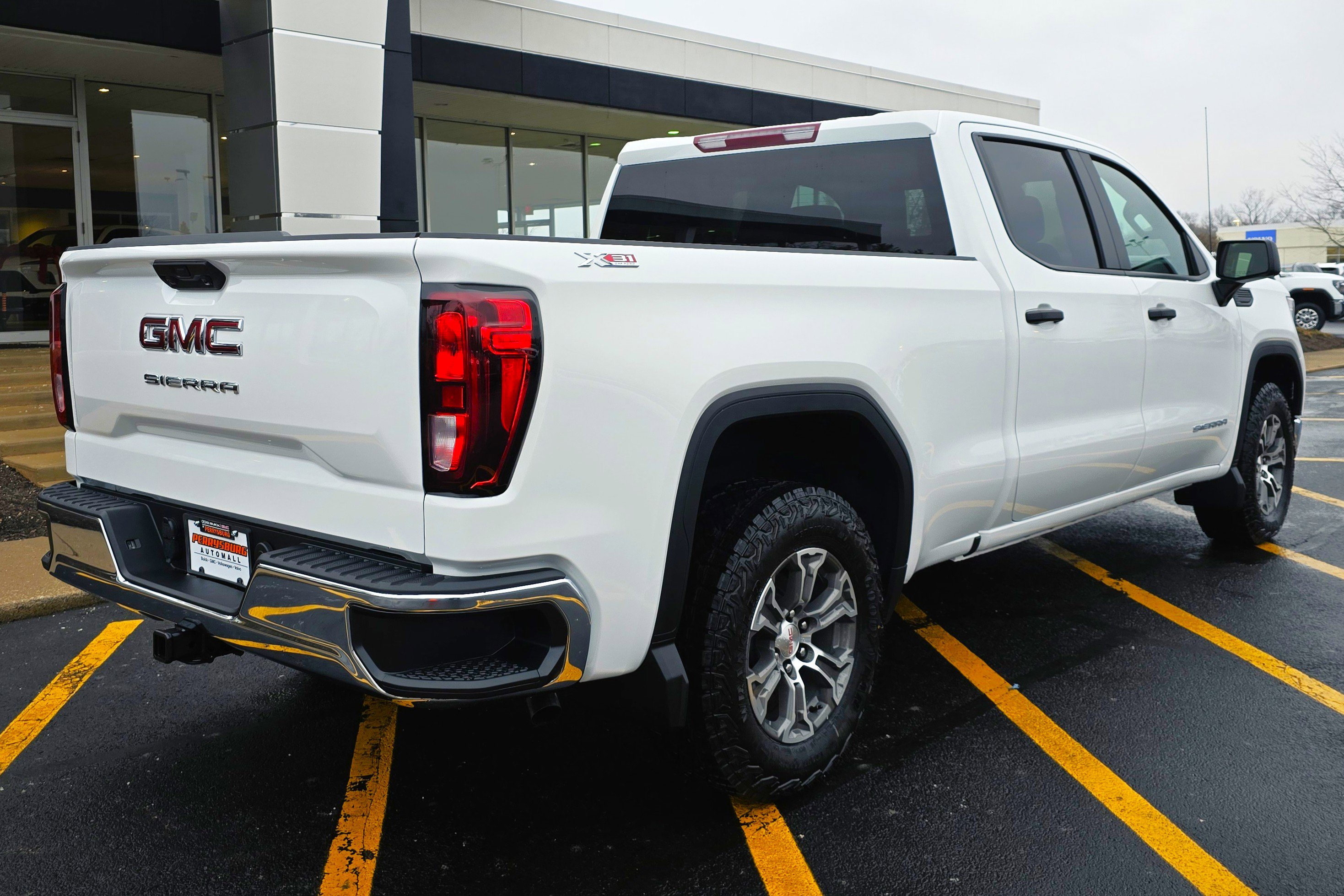 New 2026 GMC Sierra 1500 Pro w/ Pro Value Package image 9