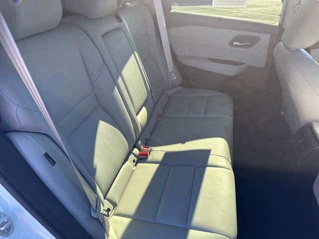 Used 2023 Nissan Rogue SL w/ SL Premium Package image 26