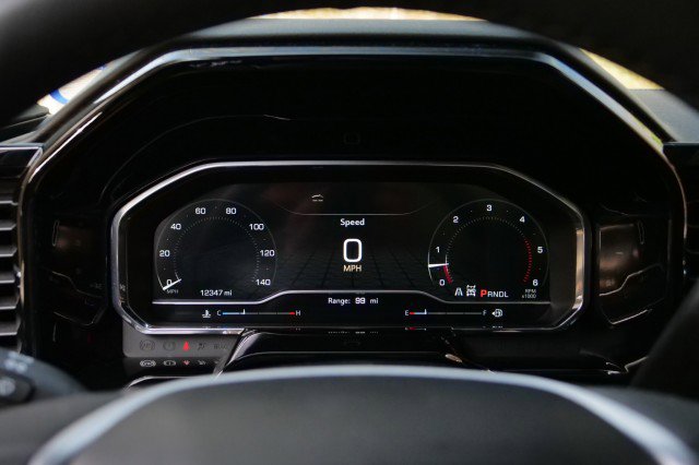 Used 2024 GMC Sierra 3500 SLE w/ SLE Convenience Package image 7