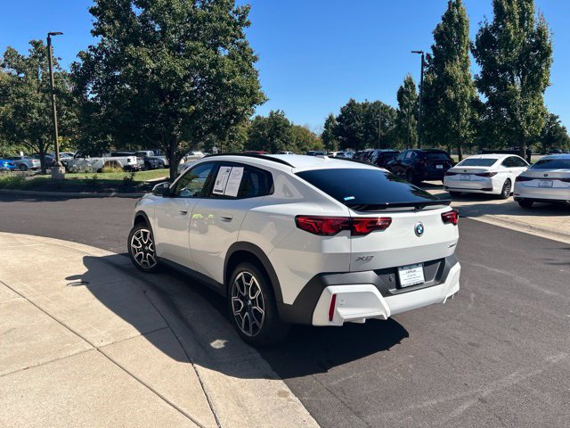 Used 2025 BMW X2 xDrive28i w/ Technology Package AWD/4WD image 5