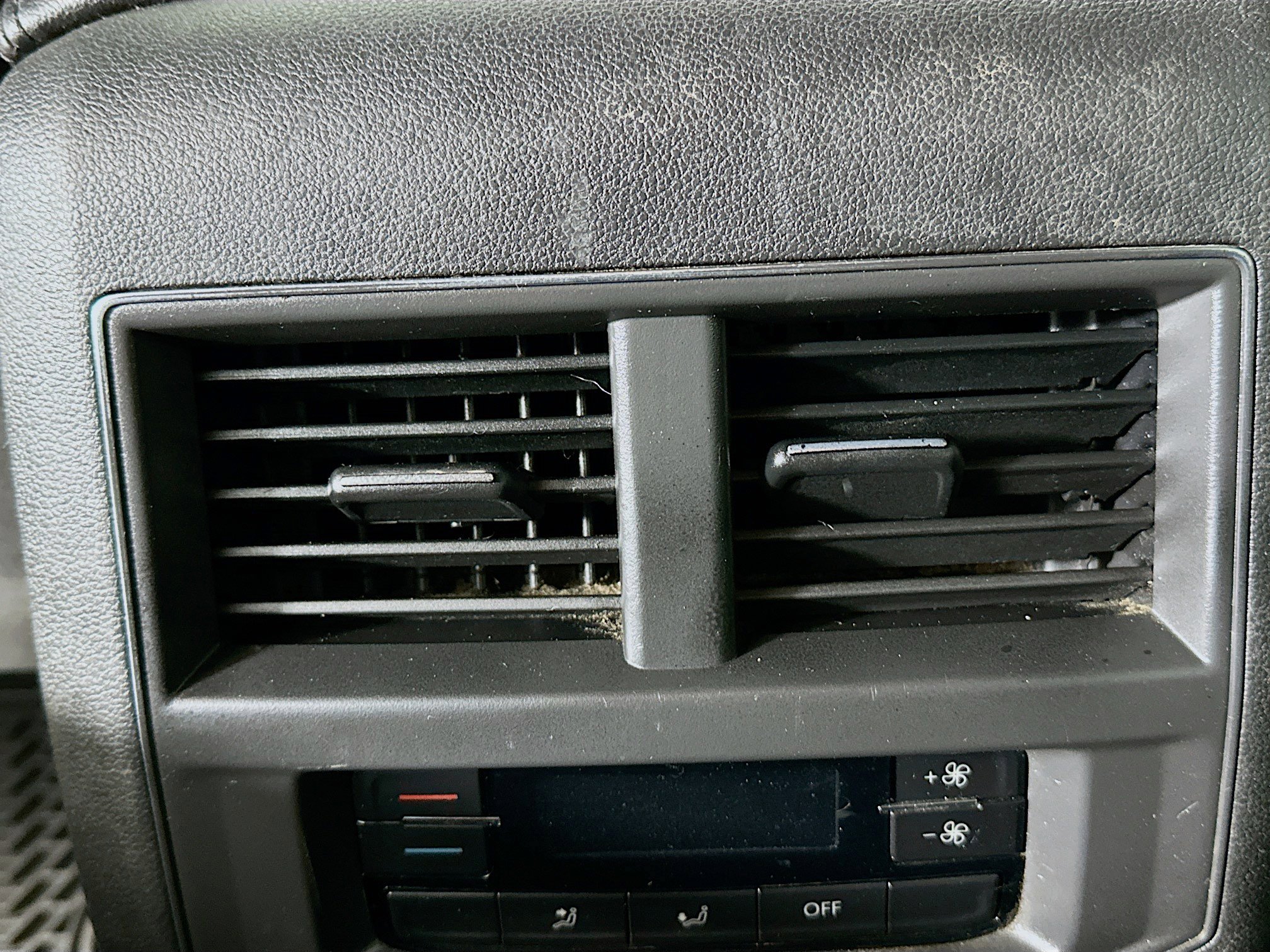 Used 2019 Volkswagen Atlas S w/ Towing Package image 27