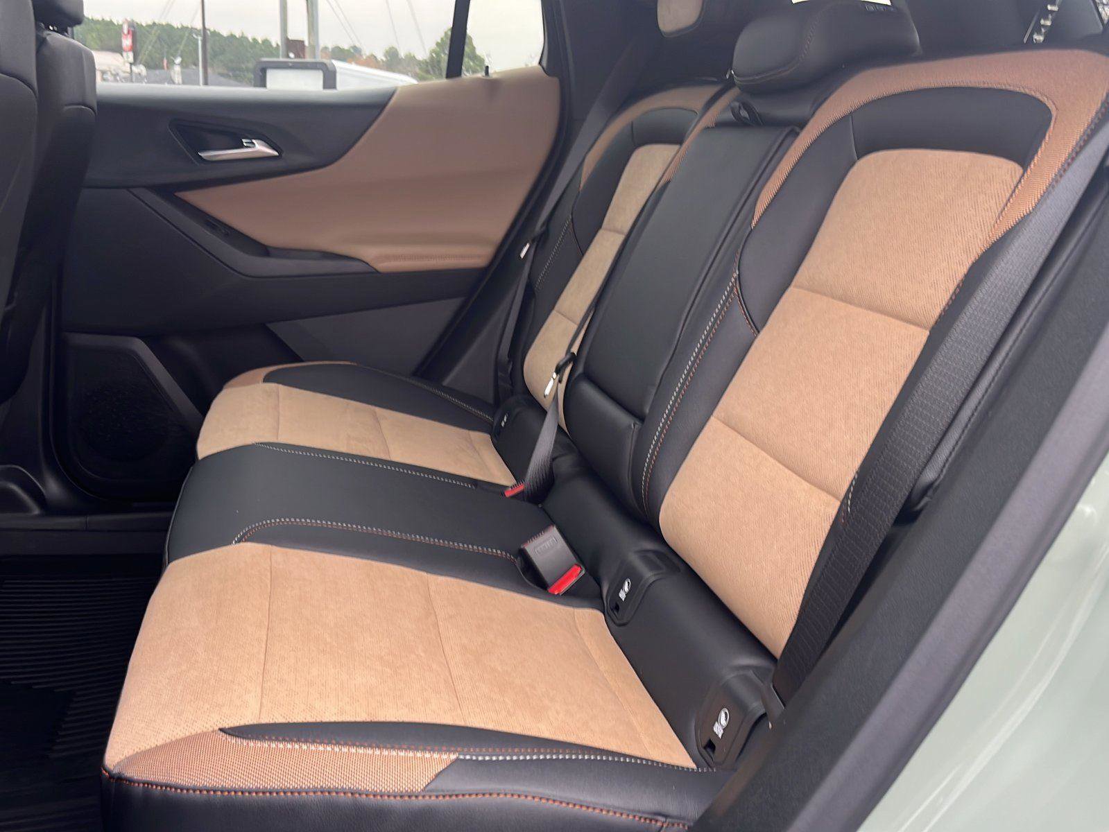 New 2026 Chevrolet Equinox ACTIV w/ LPO, Floor Liner Package image 14