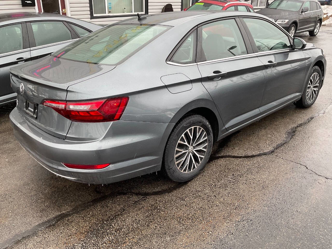 Used 2020 Volkswagen Jetta SE w/ SE Cold Weather Package image 8