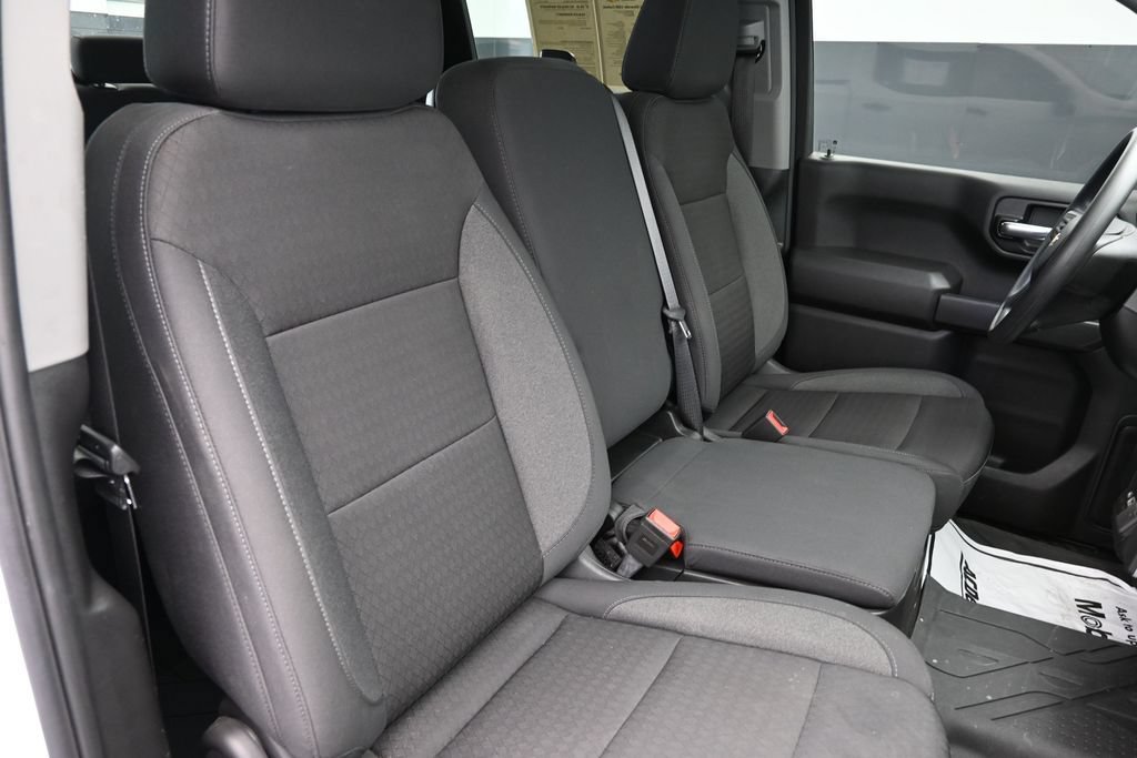 Used 2025 Chevrolet Silverado 1500 Custom AWD/4WD image 32