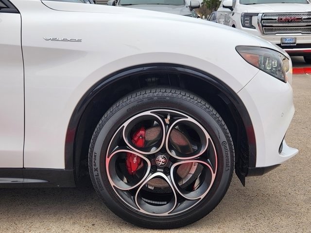 Used 2024 Alfa Romeo Stelvio Veloce image 8
