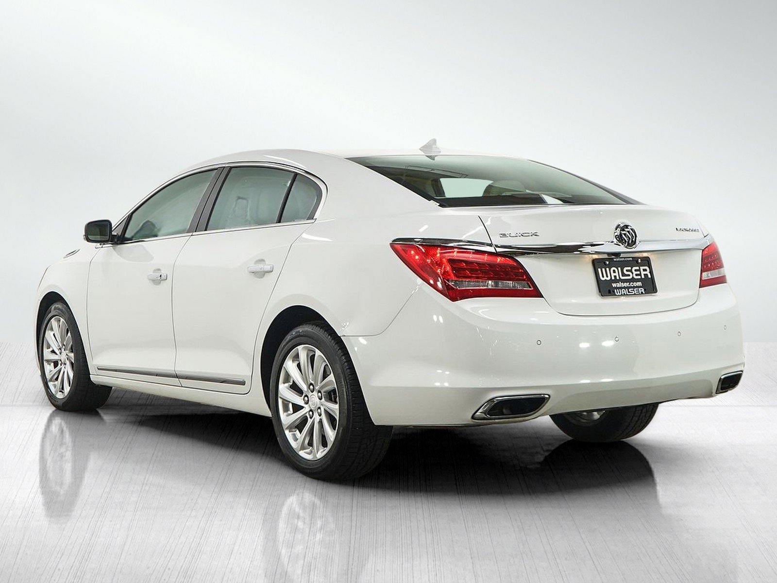 Used 2014 Buick LaCrosse Leather FWD image 3