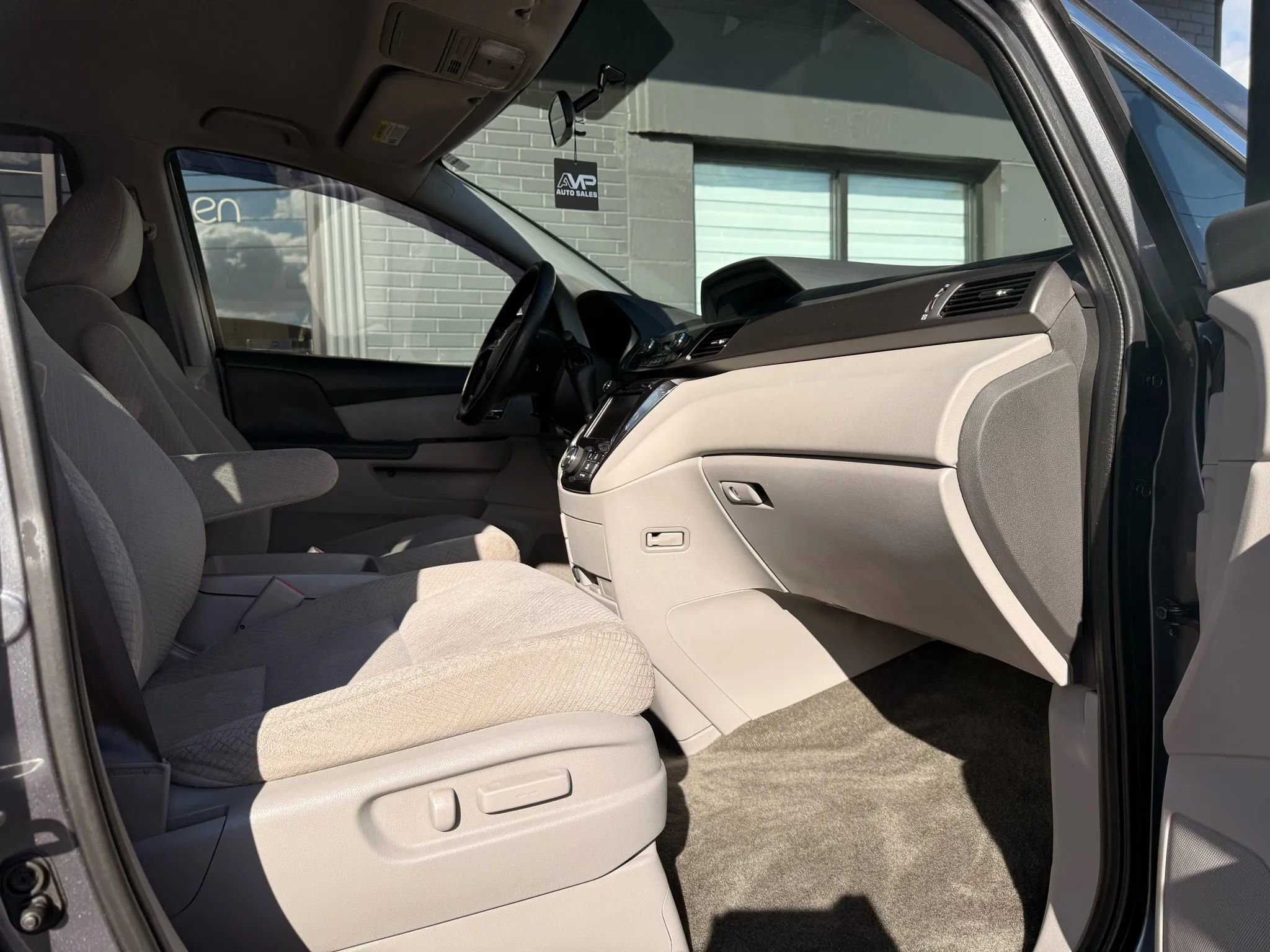 Used 2016 Honda Odyssey EX image 21