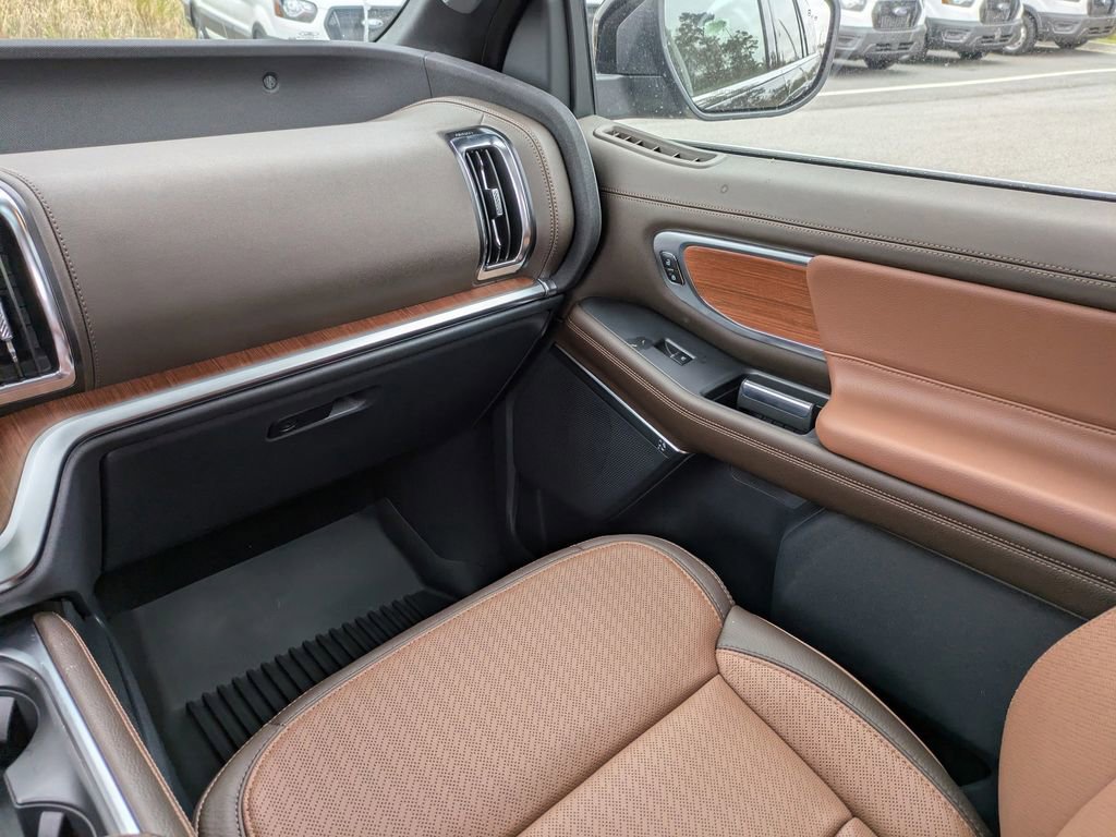 New 2025 Ford Expedition King Ranch AWD/4WD image 24