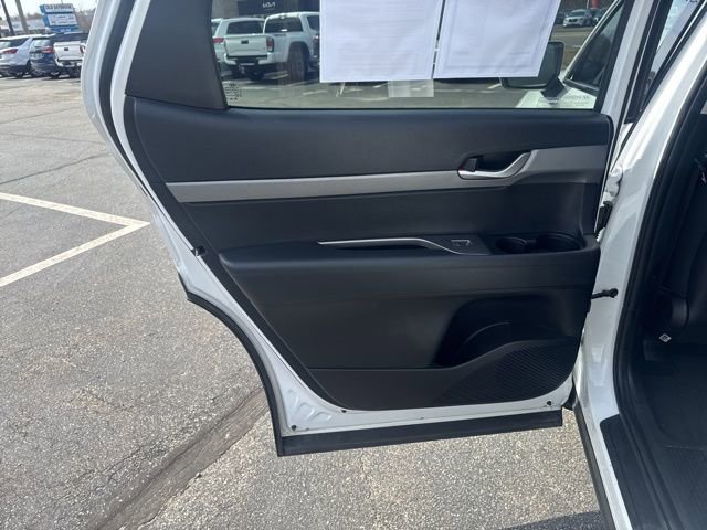 Used 2023 Hyundai Palisade SE image 16