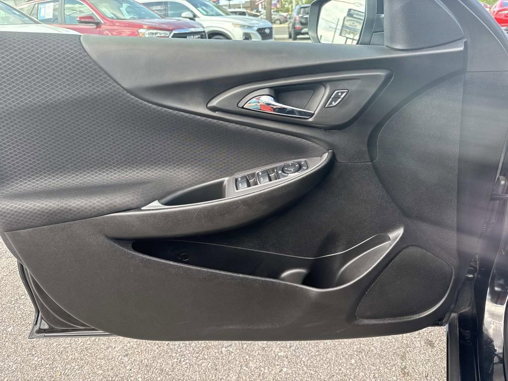 Used 2024 Chevrolet Malibu LT image 17