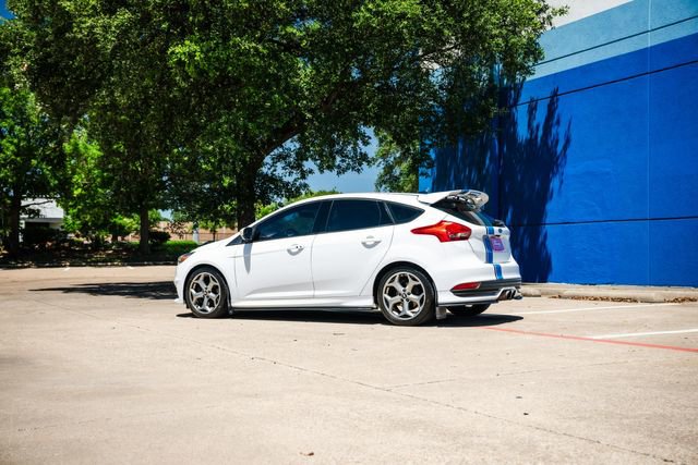 Used 2016 Ford Focus ST image 44