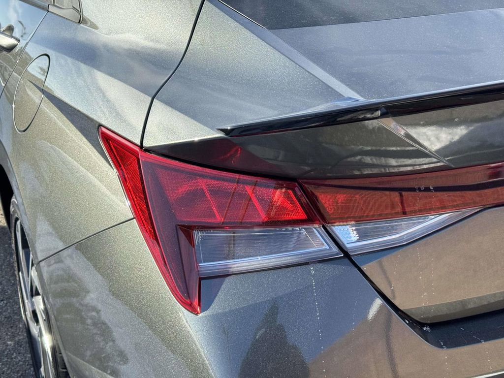 Certified 2025 Hyundai Elantra Sport image 11