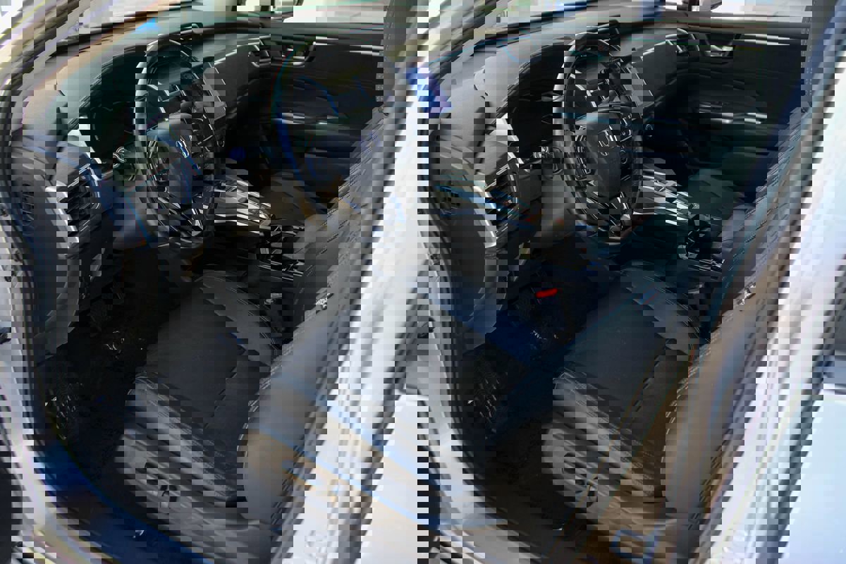 Used 2018 Honda Clarity Touring image 14