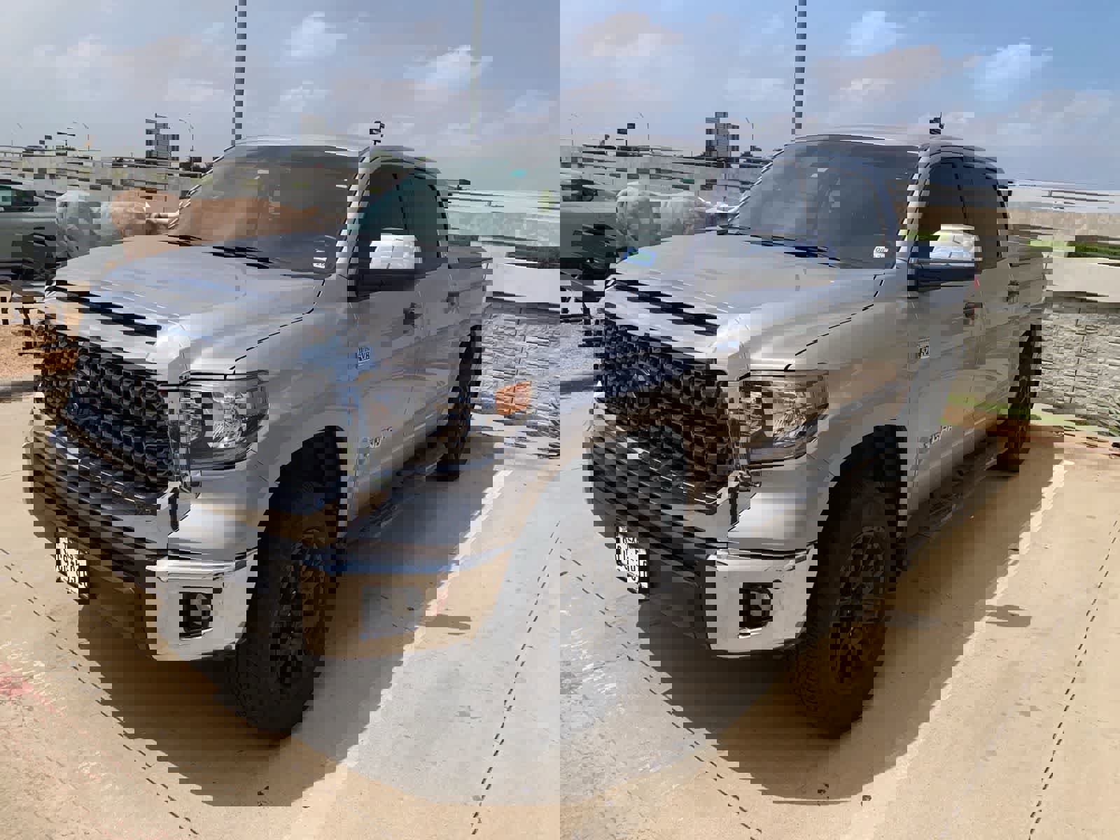 Used 2021 Toyota Tundra SR5 RWD image 1