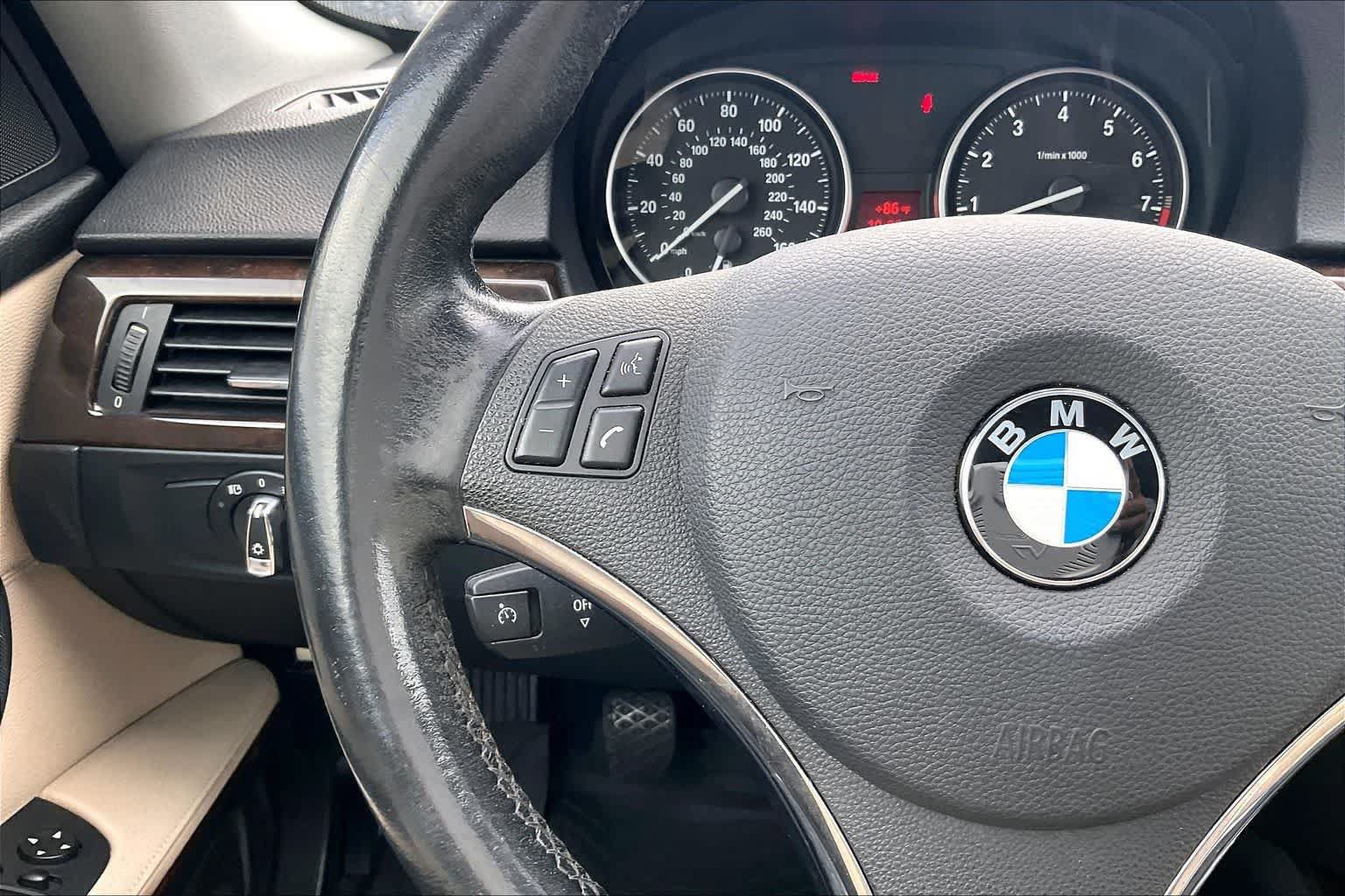 Used 2012 BMW 328i Coupe RWD image 23