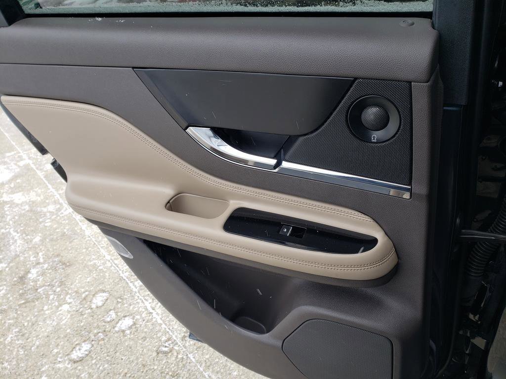 Used 2021 Lincoln Corsair Reserve w/ Elements Package image 19