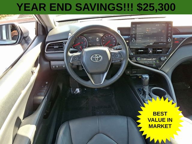 Used 2022 Toyota Camry XSE image 13