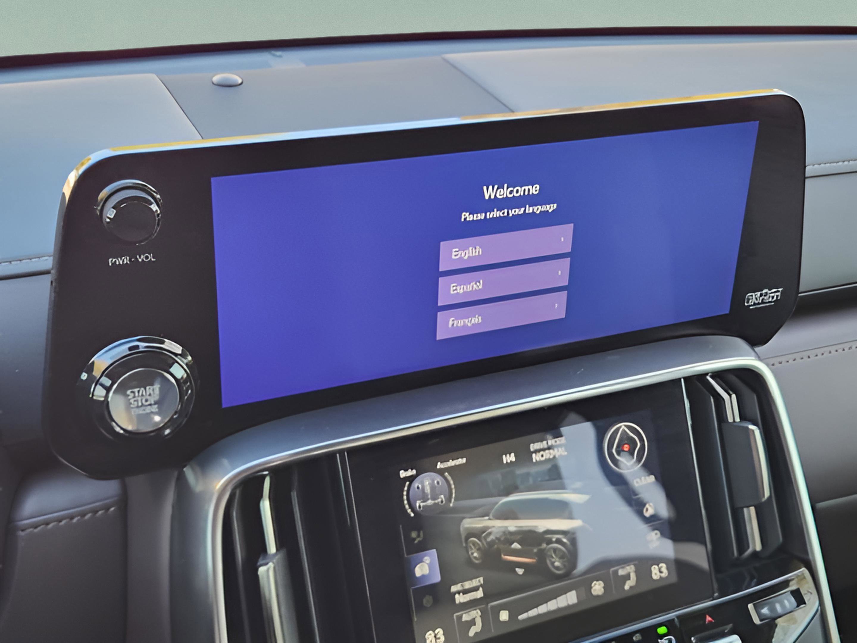 Used 2024 Lexus LX 600 4WD w/ Appearance Package image 31