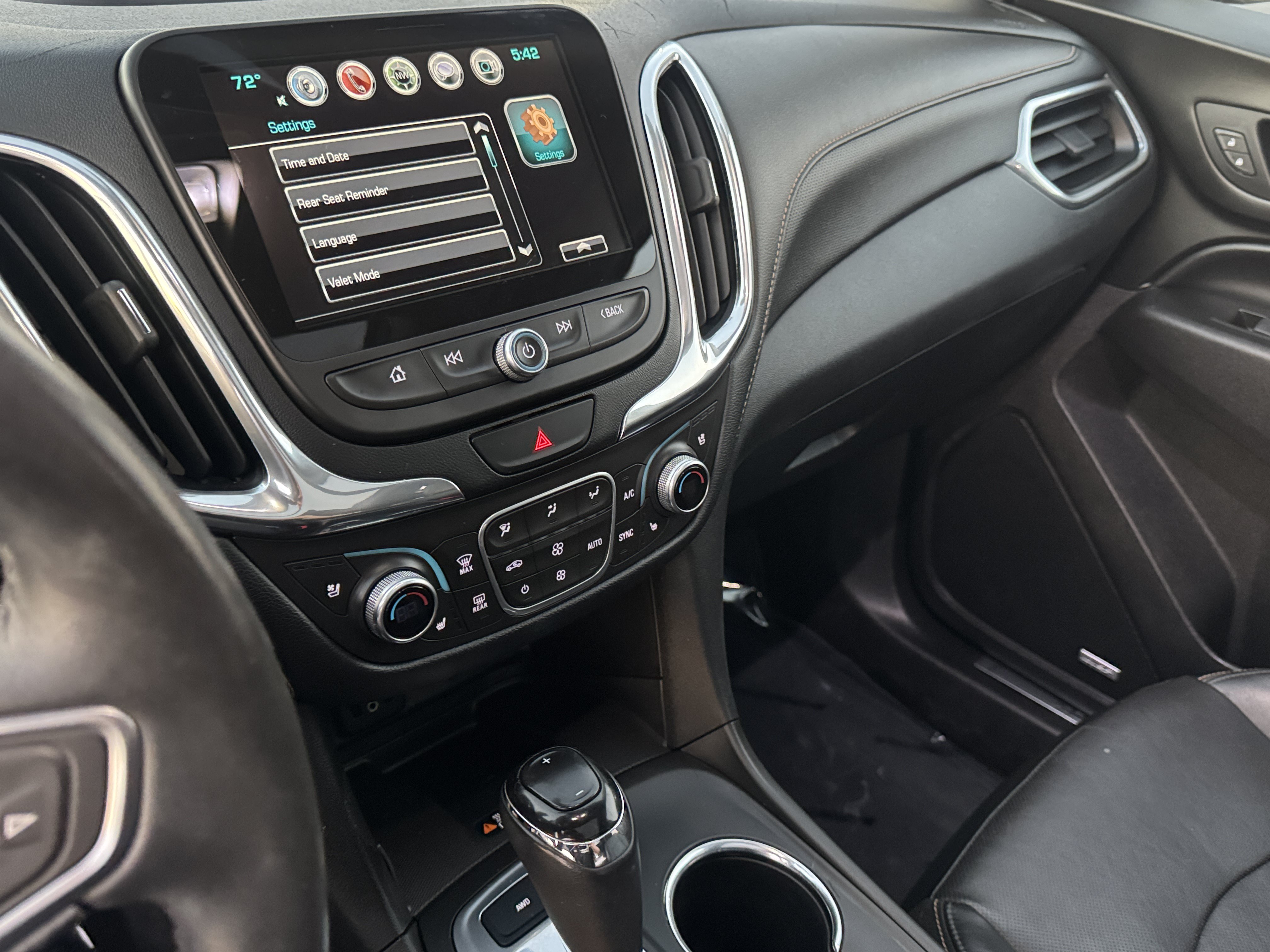 Used 2018 Chevrolet Equinox Premier AWD/4WD image 22