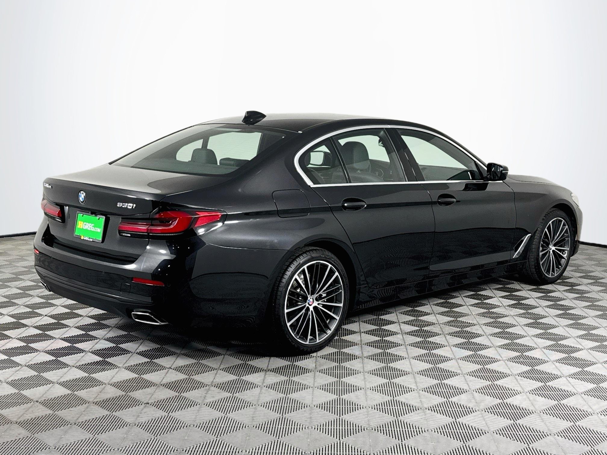 Used 2023 BMW 530i w/ Convenience Package RWD image 8