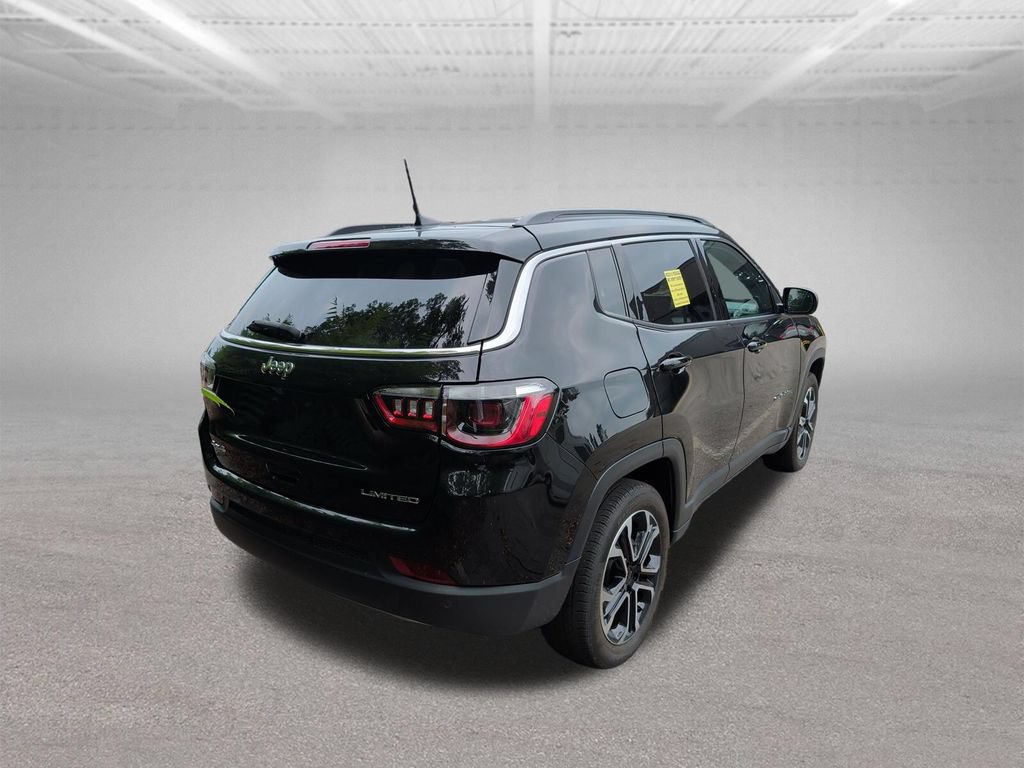 Used 2023 Jeep Compass Limited AWD/4WD image 15