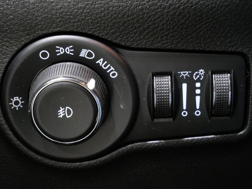Used 2022 Jeep Compass High Altitude AWD/4WD image 15