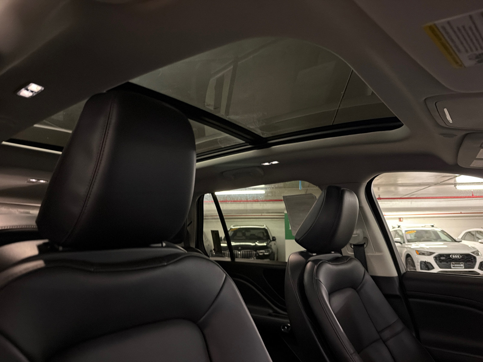 New 2027 Lincoln Aviator AWD image 13