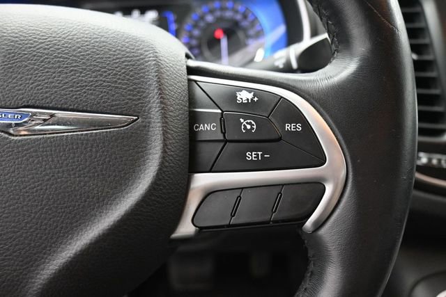 Used 2015 Chrysler 200 Limited w/ Spring Special Group FWD image 20