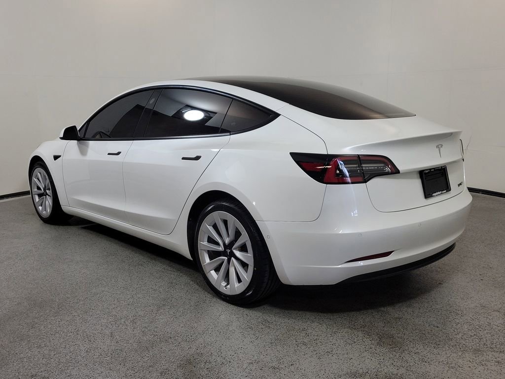 Used 2021 Tesla Model 3 Standard Range Plus RWD image 5