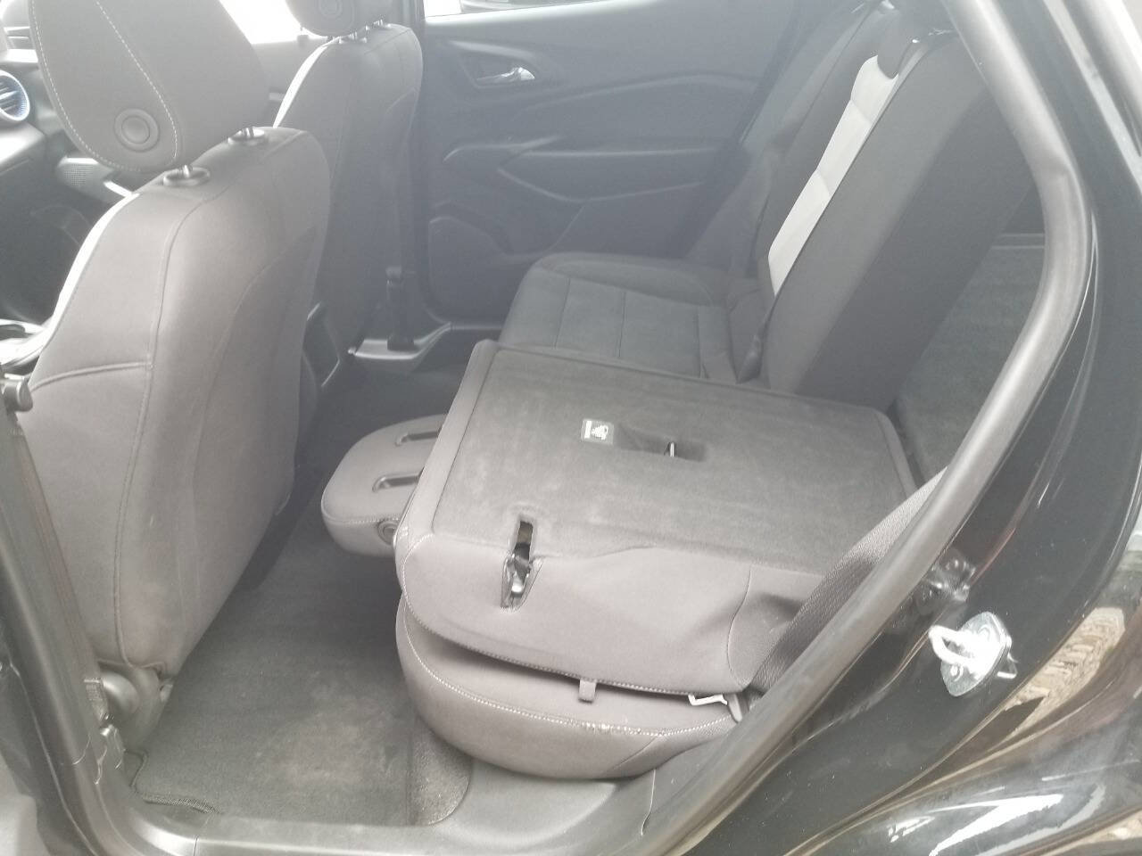 Used 2024 Chevrolet Trax LS FWD image 13