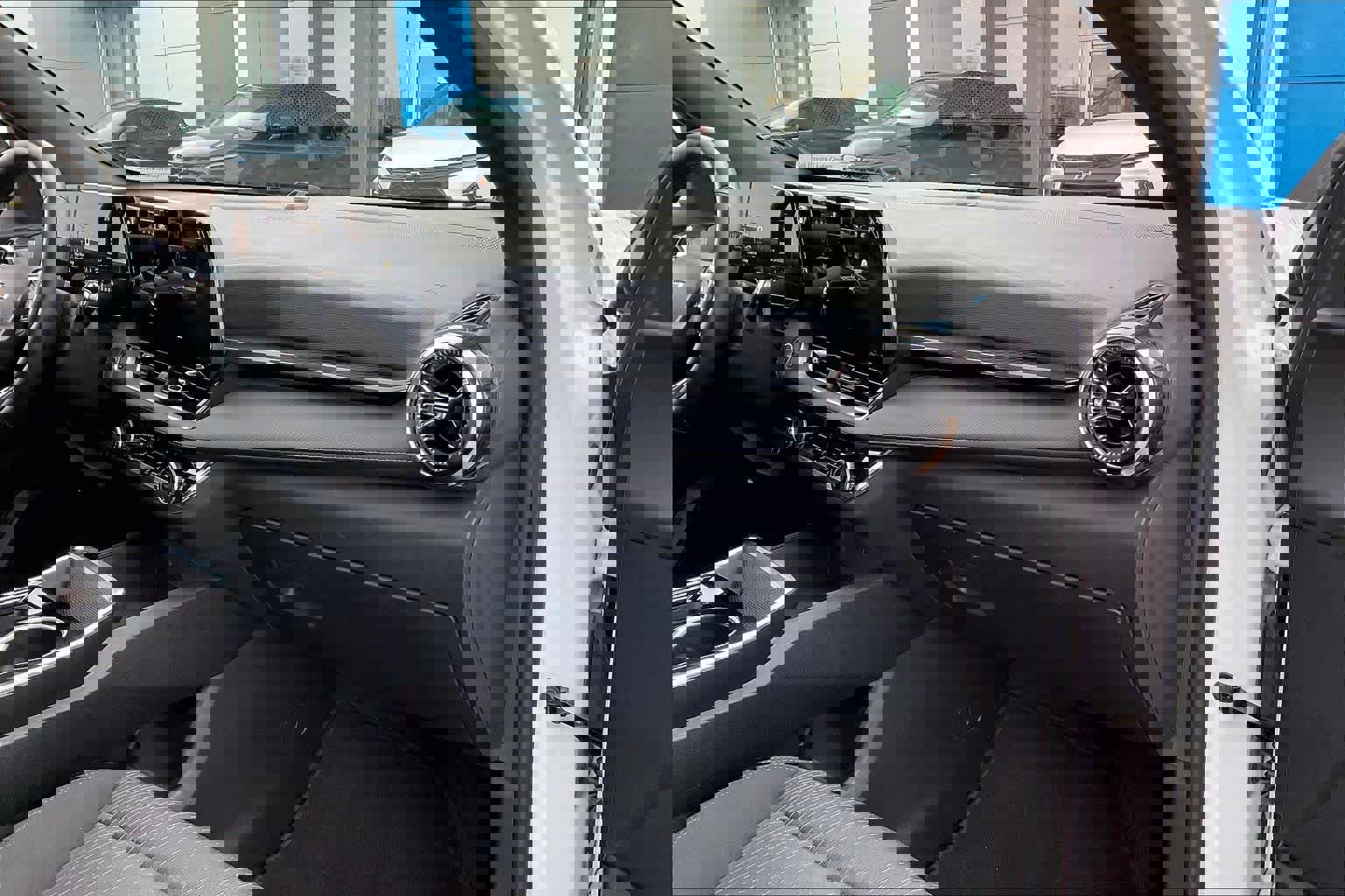 Certified 2025 Chevrolet Equinox LT image 18