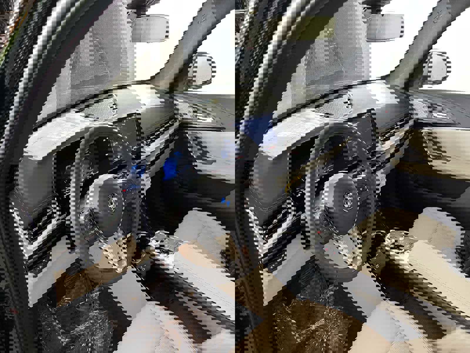 Used 2024 BMW X1 xDrive28i w/ Convenience Package image 11